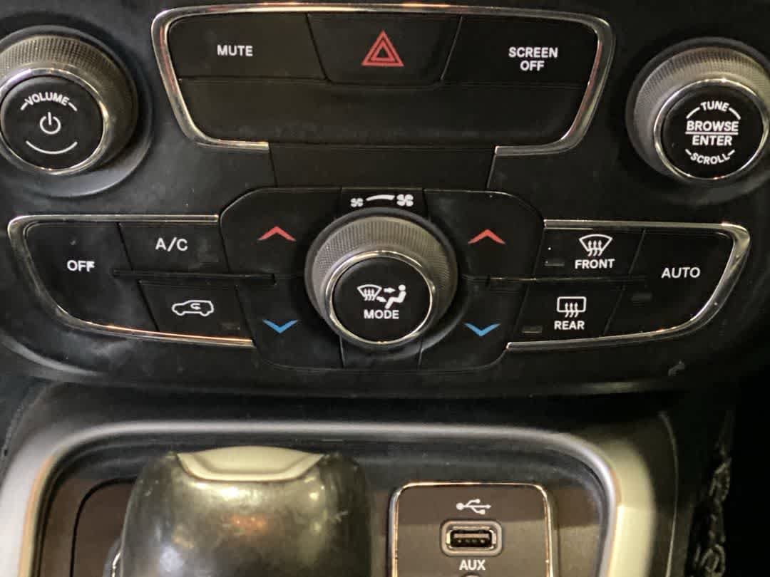 Thumbnail: 2018 Jeep Compass - 21