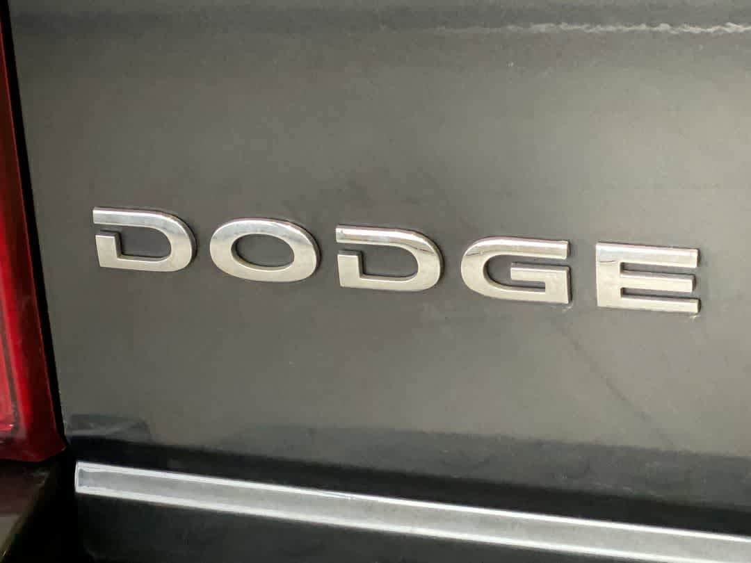 Thumbnail: 2011 Dodge Nitro - 11