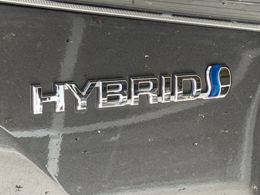 Thumbnail: 2023 Toyota Highlander - 12
