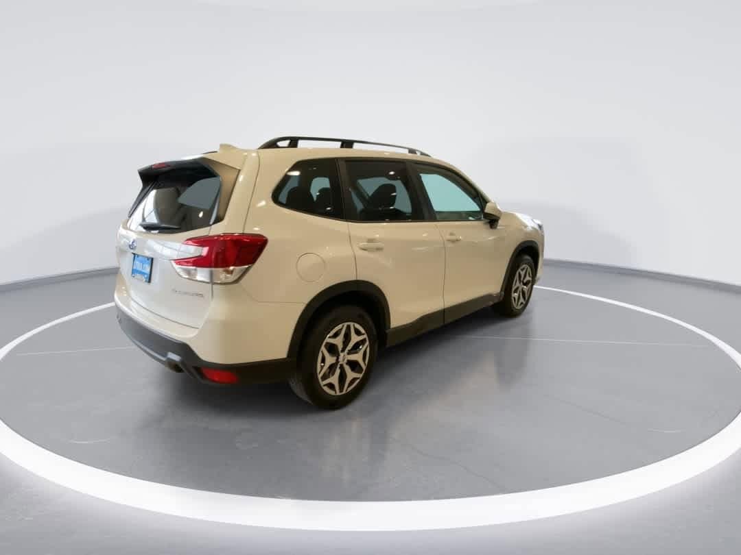 Thumbnail: 2022 Subaru Forester - 8