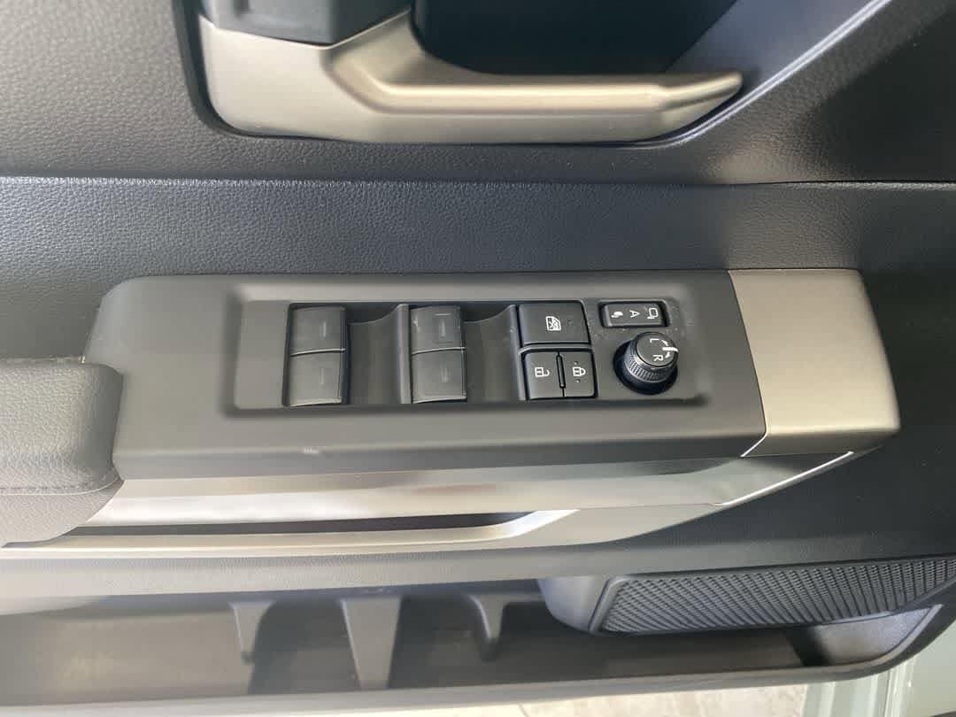 Thumbnail: 2025 Toyota Tundra - 15