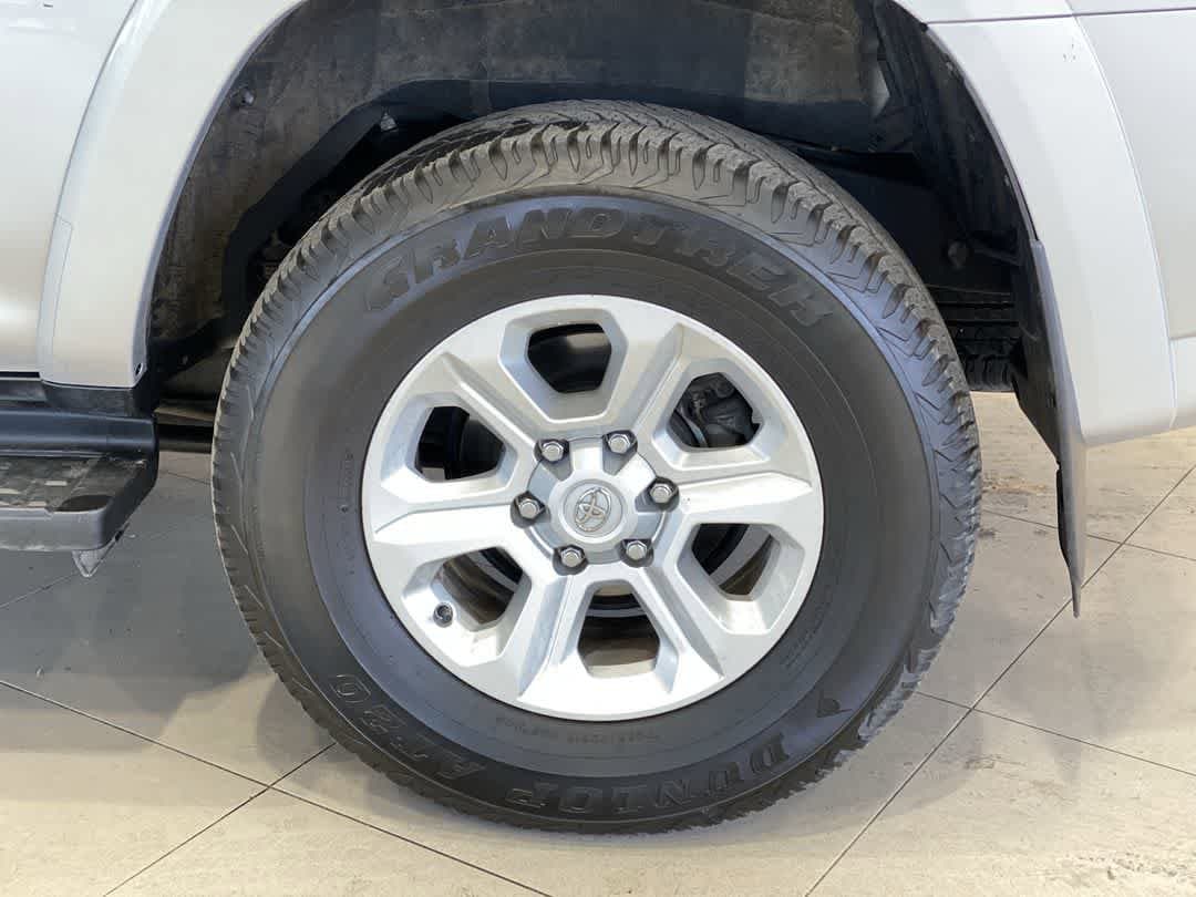 Thumbnail: 2024 Toyota 4Runner - 12