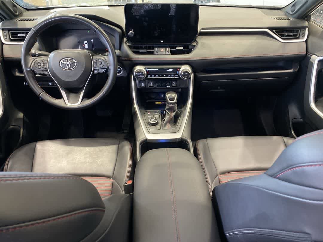 Thumbnail: 2023 Toyota RAV4 - 20