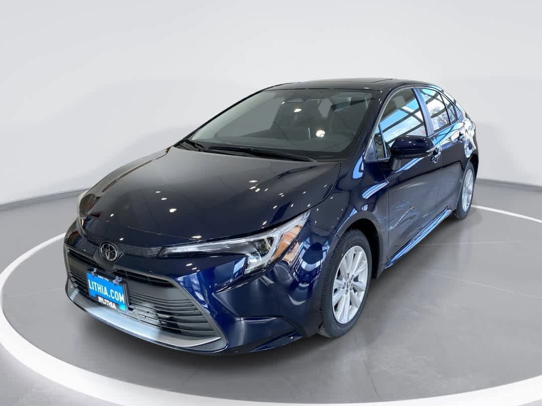 2026 Toyota Corolla XLE's photo