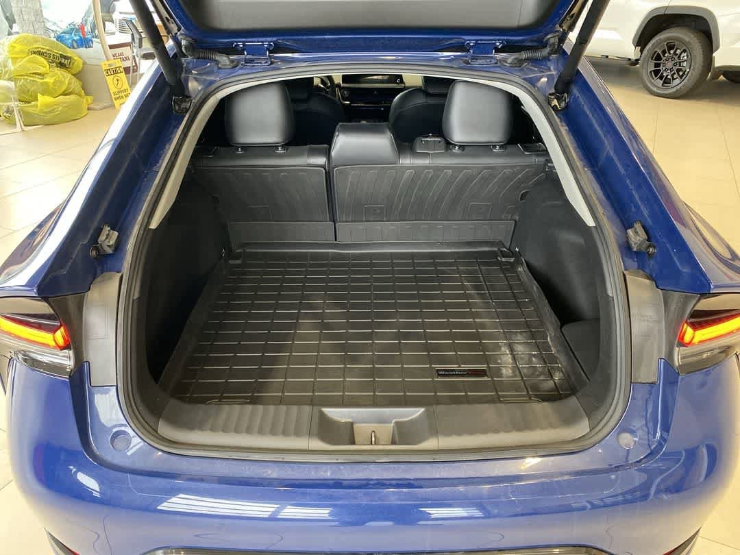 Thumbnail: 2023 Toyota Prius - 23