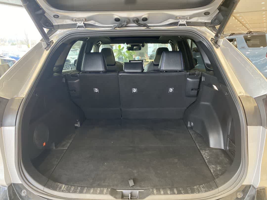 Thumbnail: 2022 Toyota RAV4 - 22