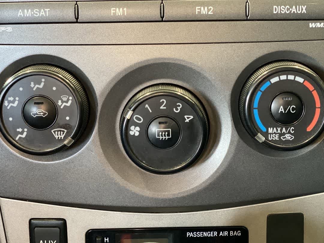 Thumbnail: 2010 Toyota Corolla - 20