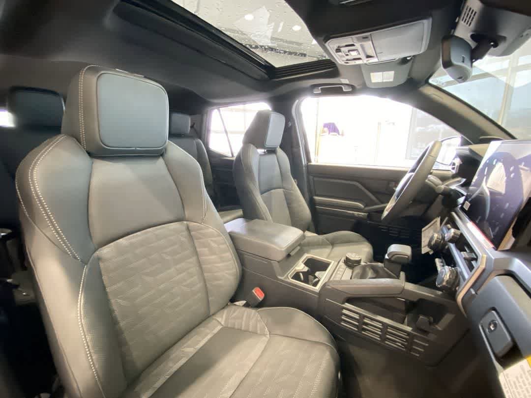 Thumbnail: 2026 Toyota 4Runner - 25