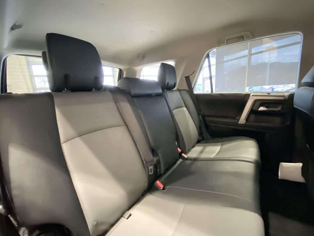 Thumbnail: 2024 Toyota 4Runner - 24