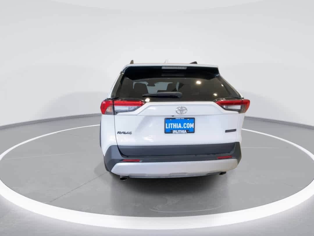 Thumbnail: 2022 Toyota RAV4 - 7