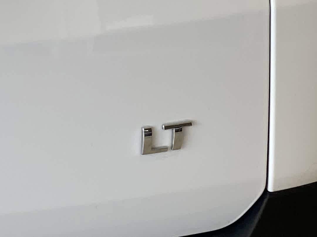 Thumbnail: 2022 Chevrolet Traverse - 12