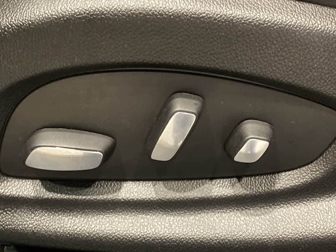 Thumbnail: 2017 Cadillac XTS - 15