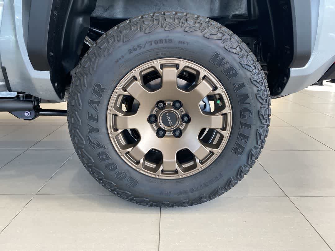 2025 Toyota Tacoma Trailhunter 12