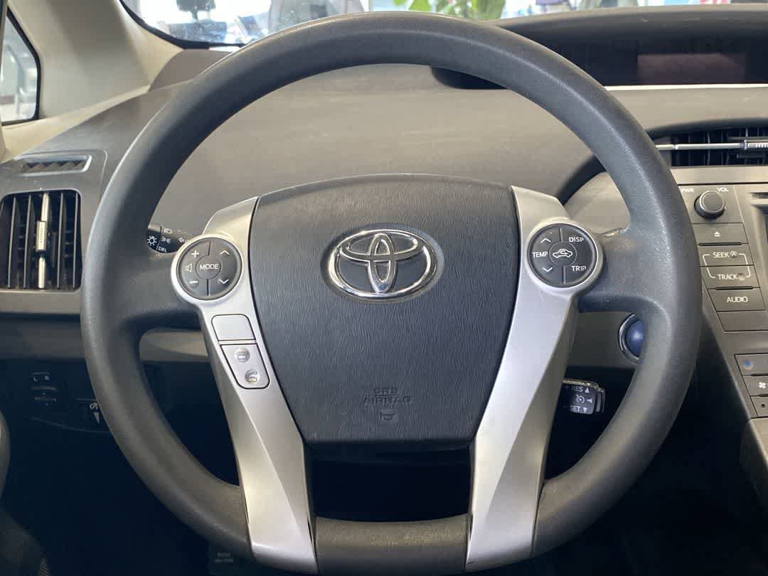 Thumbnail: 2013 Toyota Prius - 17