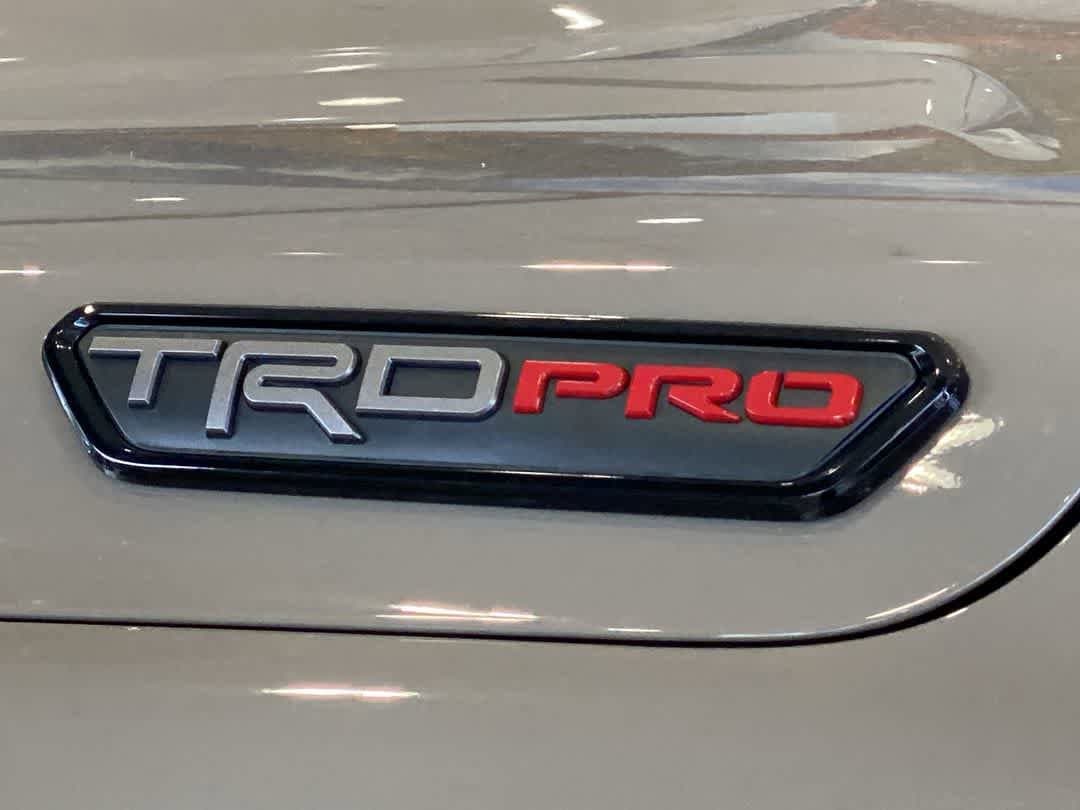 Thumbnail: 2025 Toyota 4Runner - 12
