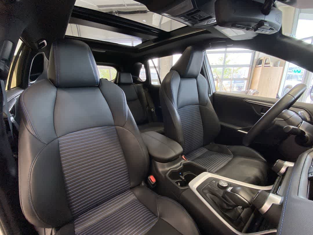 Thumbnail: 2022 Toyota RAV4 - 28