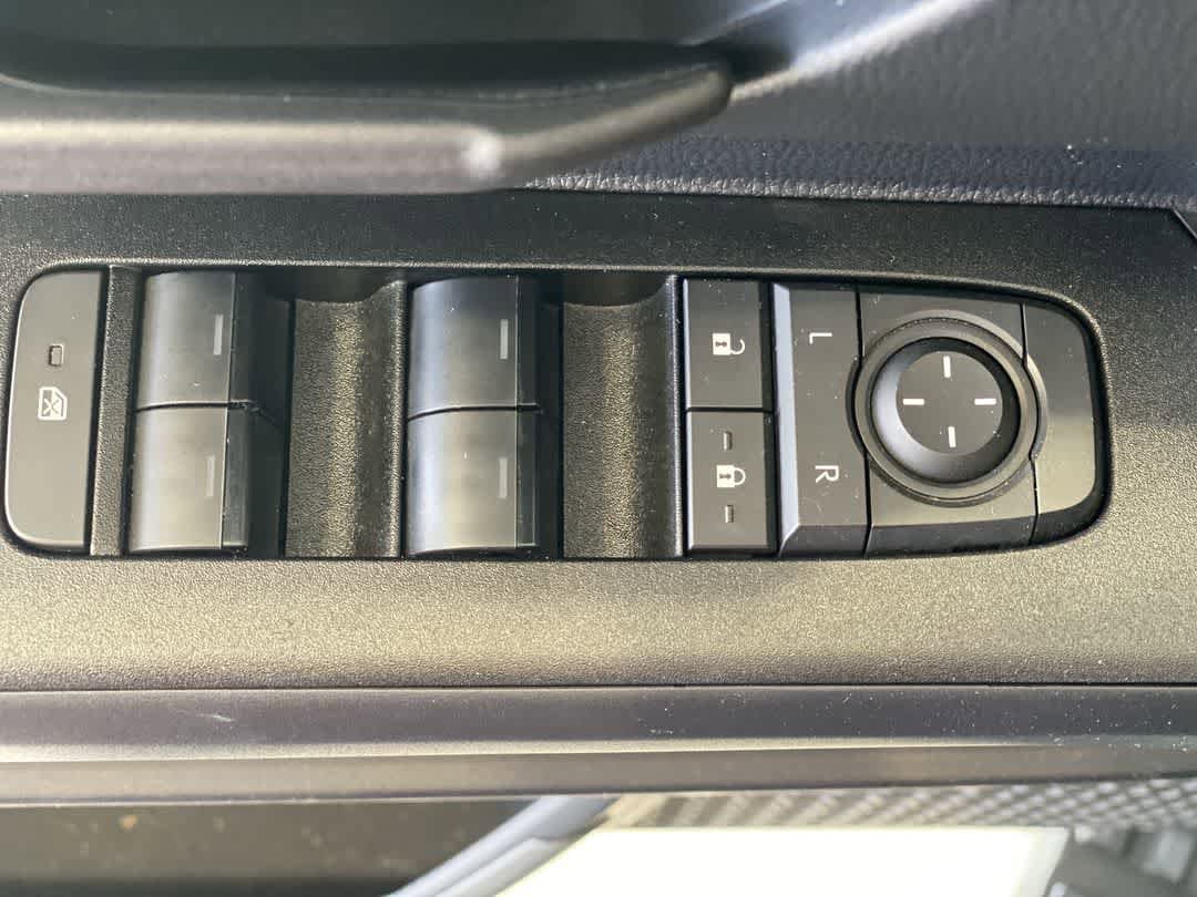 Thumbnail: 2025 Toyota 4Runner - 16