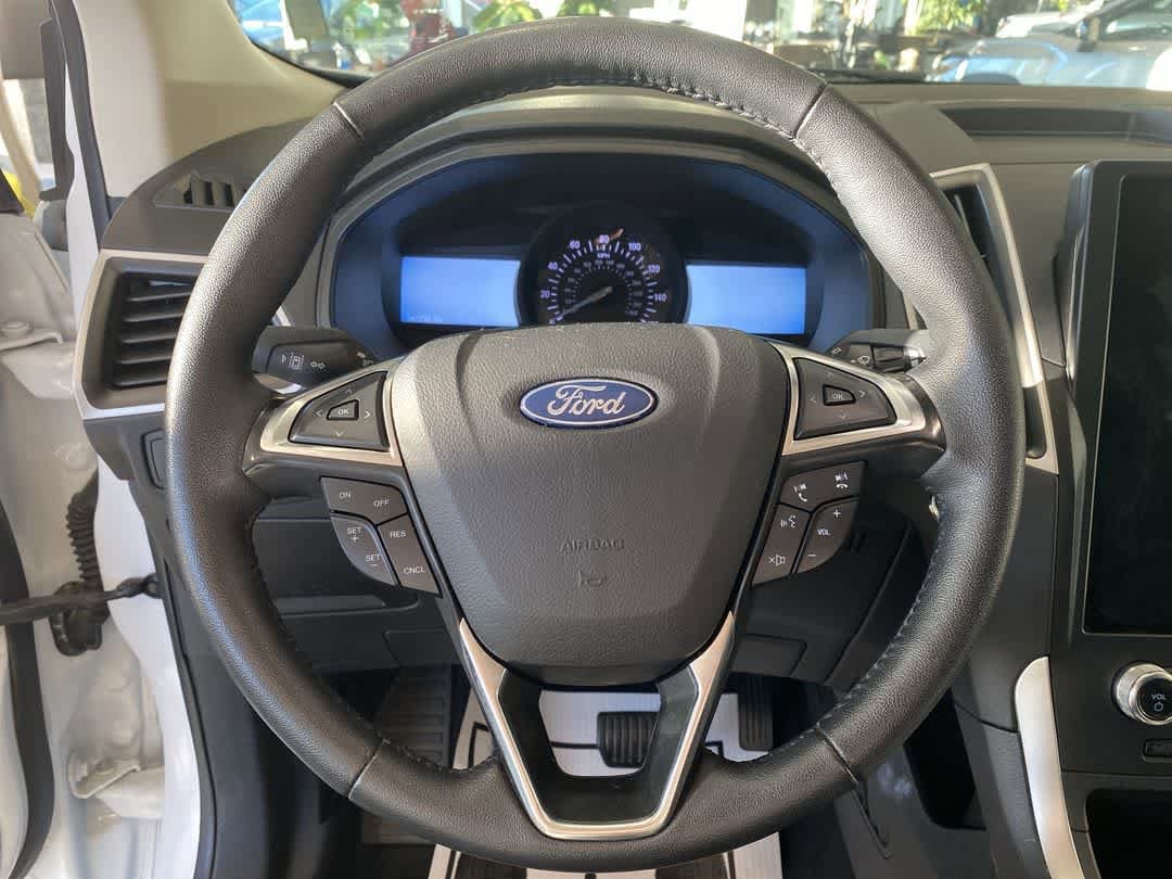 Thumbnail: 2024 Ford Edge - 17