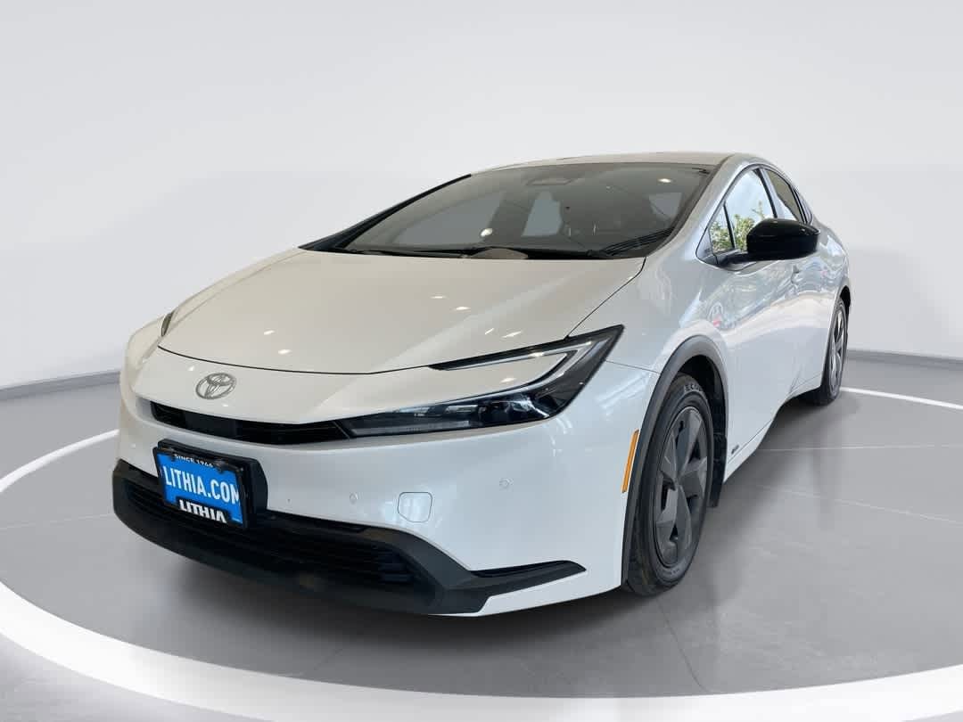 2023 Toyota Prius LE AWD's photo