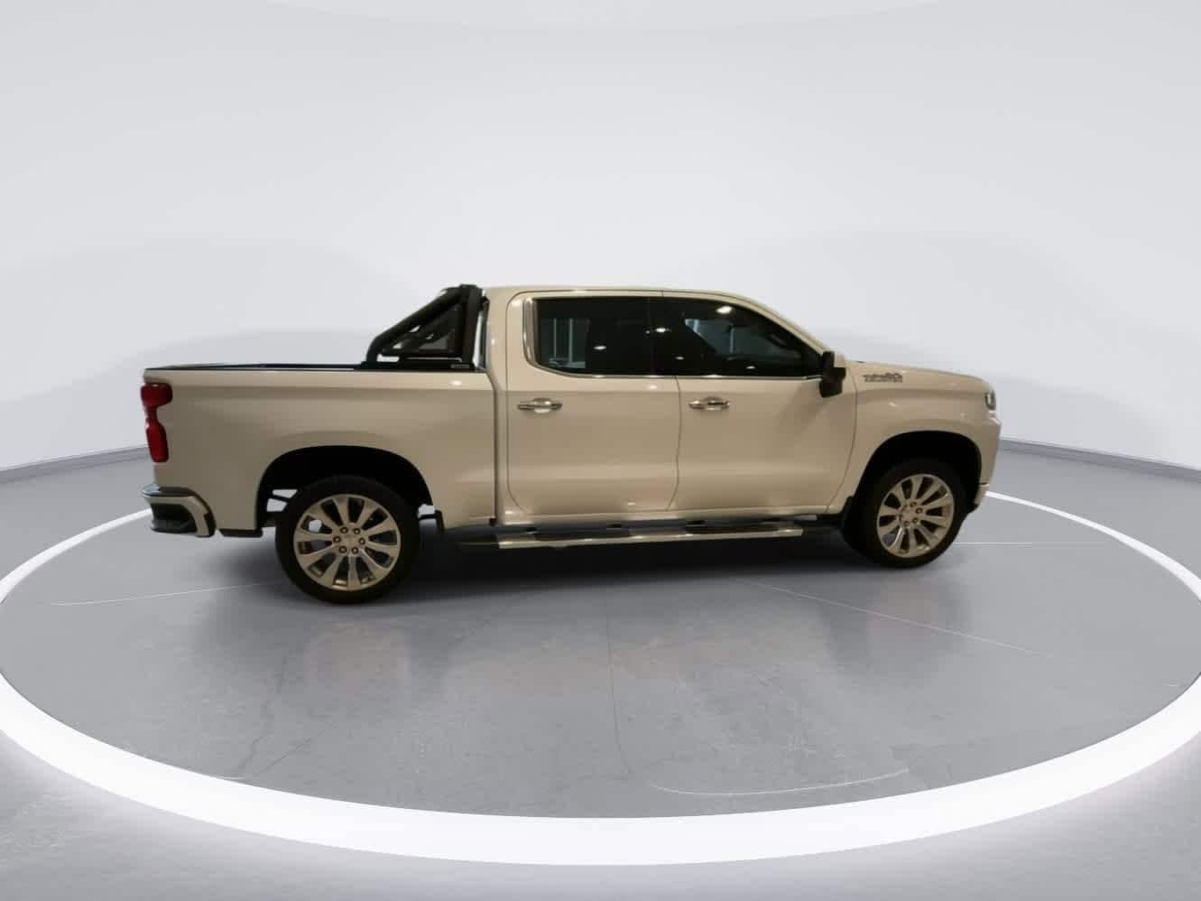 Used 2021 Chevrolet Silverado 1500 High Country with VIN 3GCUYHEL0MG111015 for sale in Missoula, MT