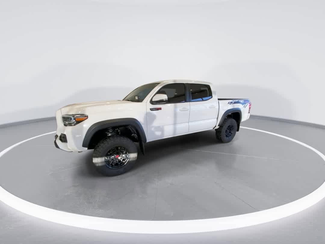 Thumbnail: 2020 Toyota Tacoma - 4