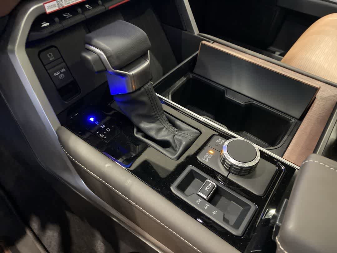 Thumbnail: 2025 Toyota Tundra - 19