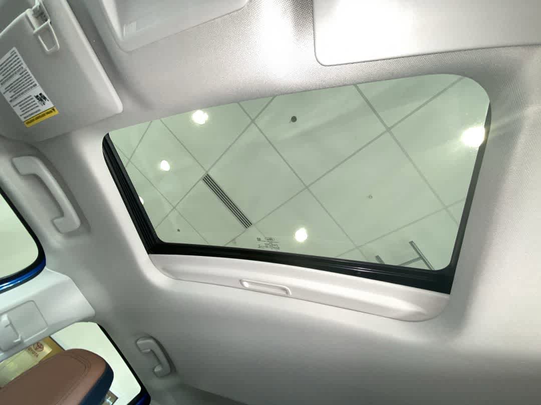 Thumbnail: 2022 Ford Maverick - 23