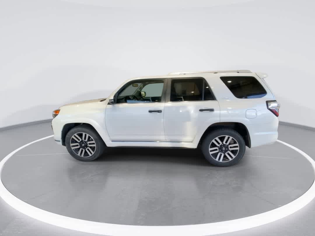 Thumbnail: 2014 Toyota 4Runner - 5