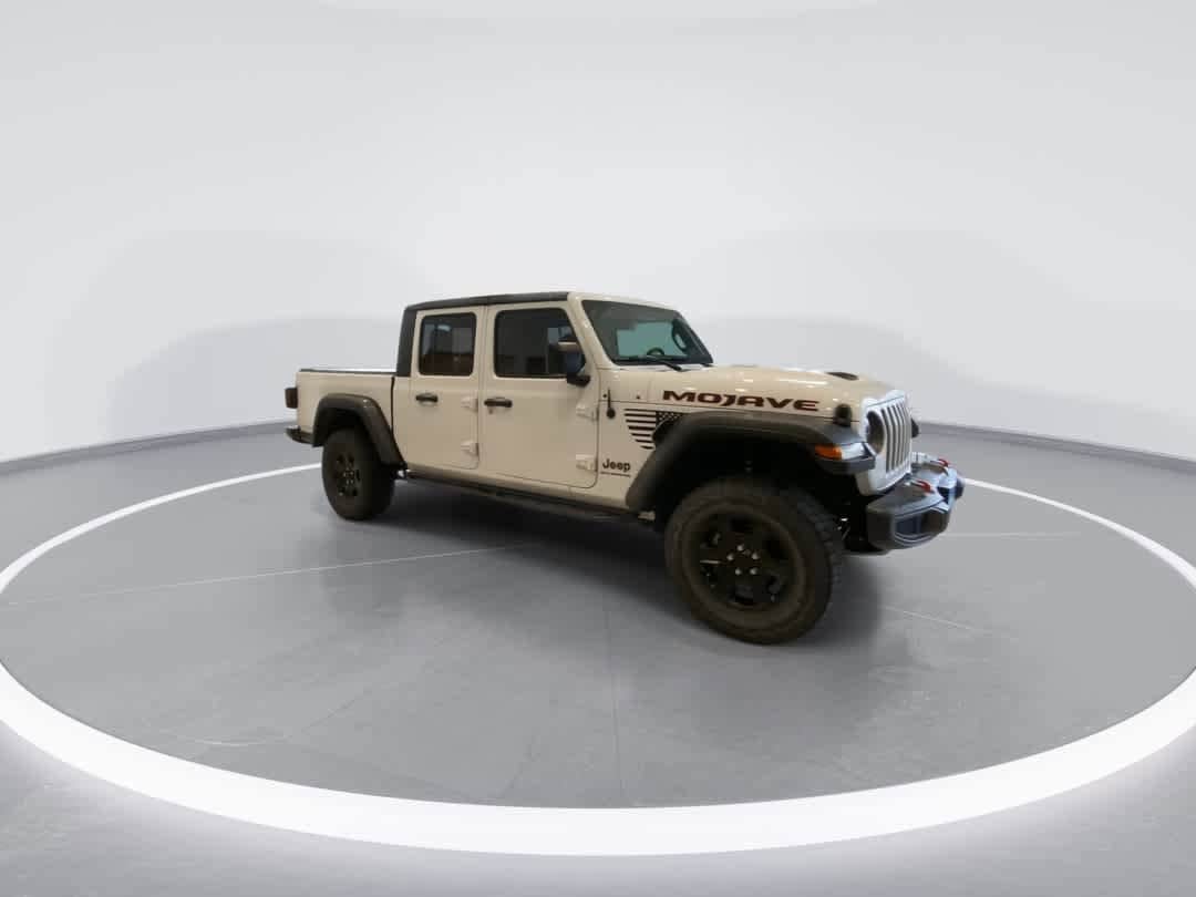 Thumbnail: 2023 Jeep Gladiator - 2