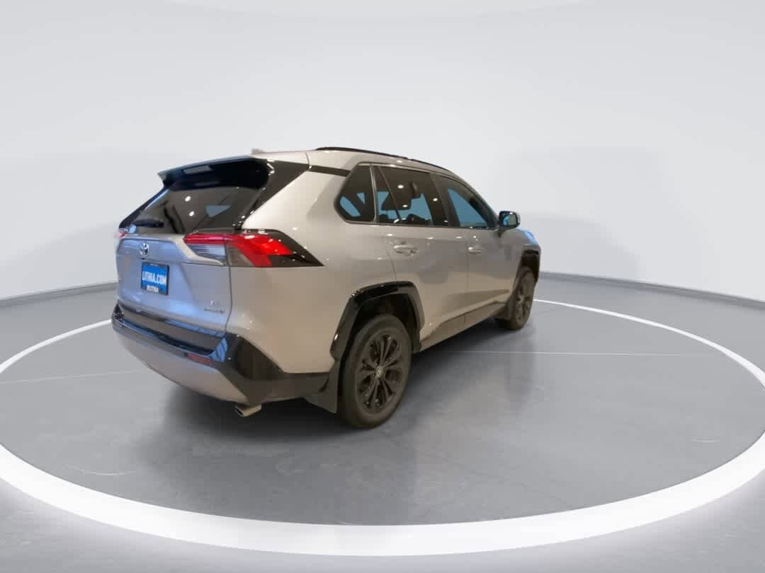 Thumbnail: 2023 Toyota RAV4 - 8