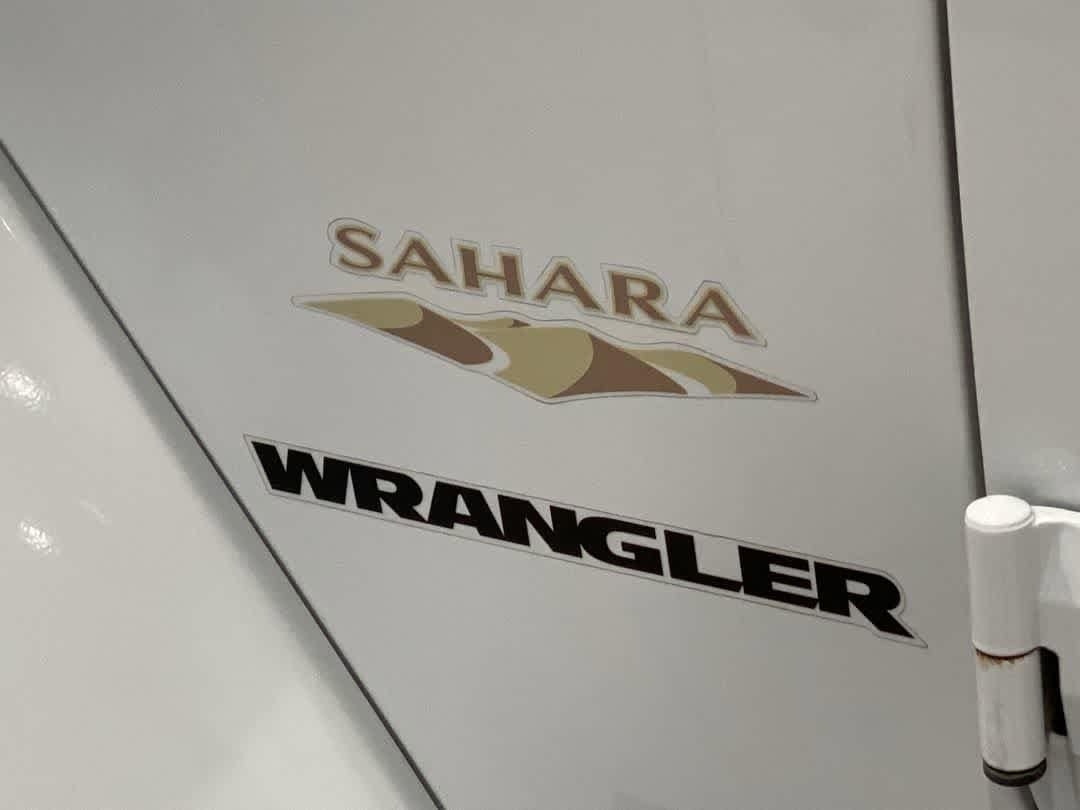 Thumbnail: 2015 Jeep Wrangler - 11