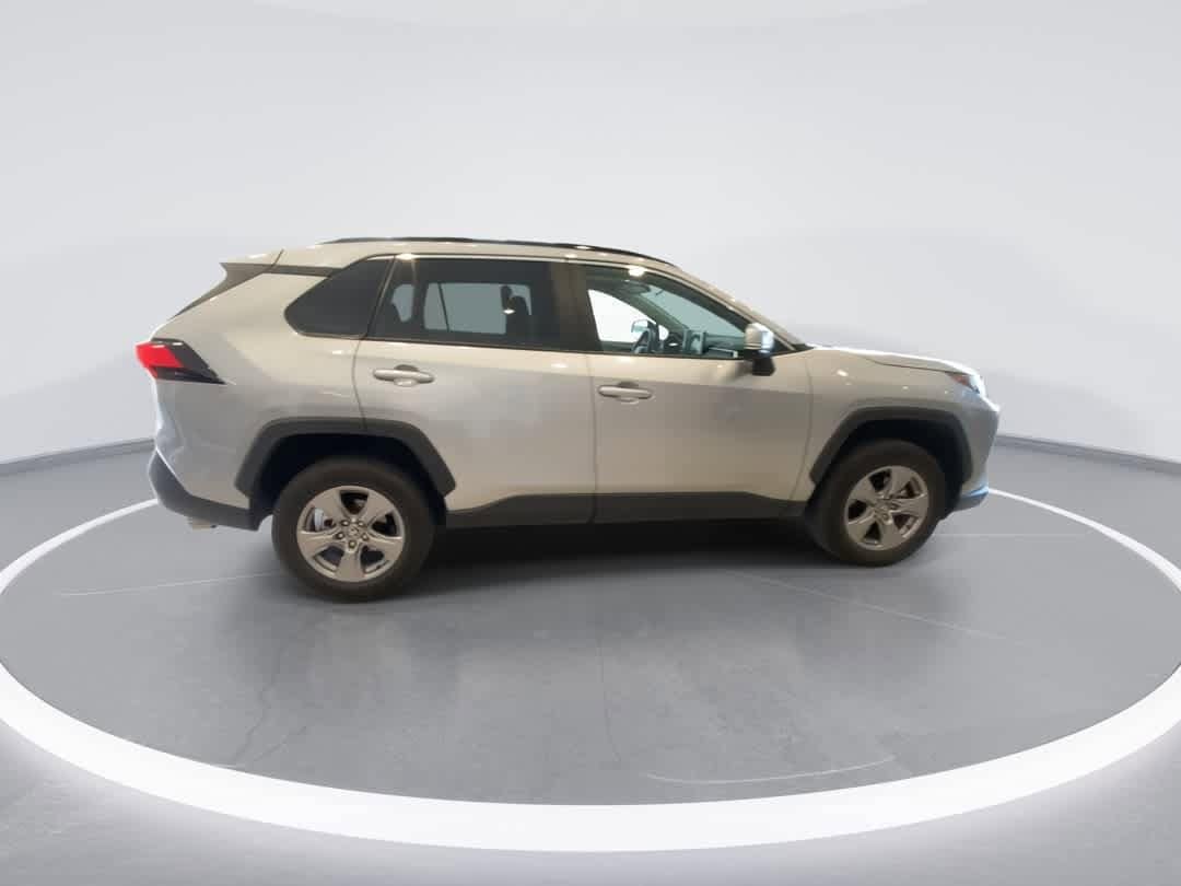 Thumbnail: 2025 Toyota RAV4 - 9