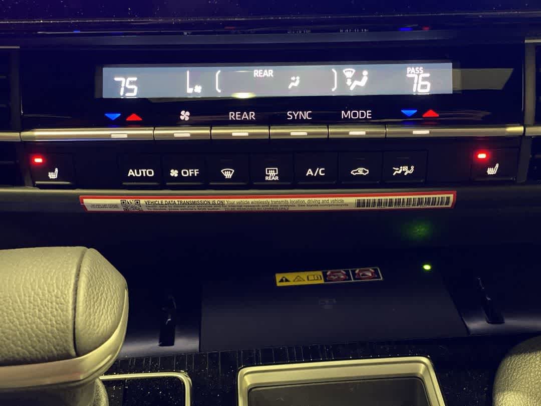 Thumbnail: 2026 Toyota Sienna - 21