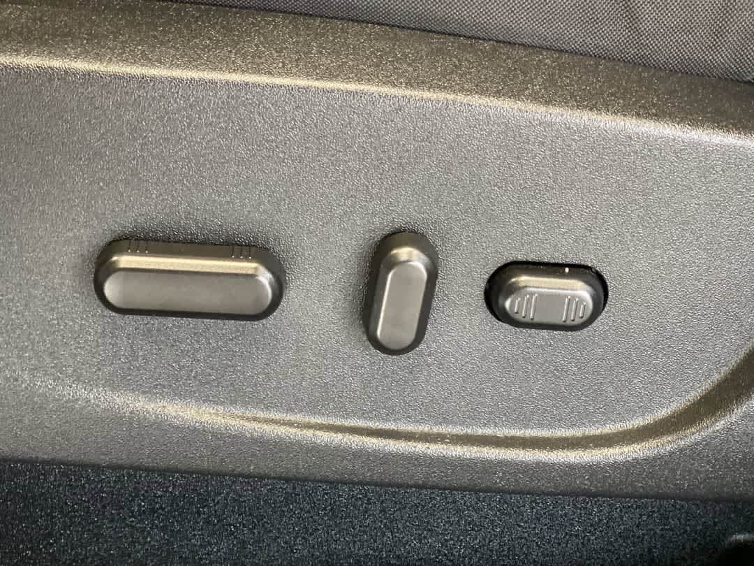 Thumbnail: 2018 Ford Escape - 15