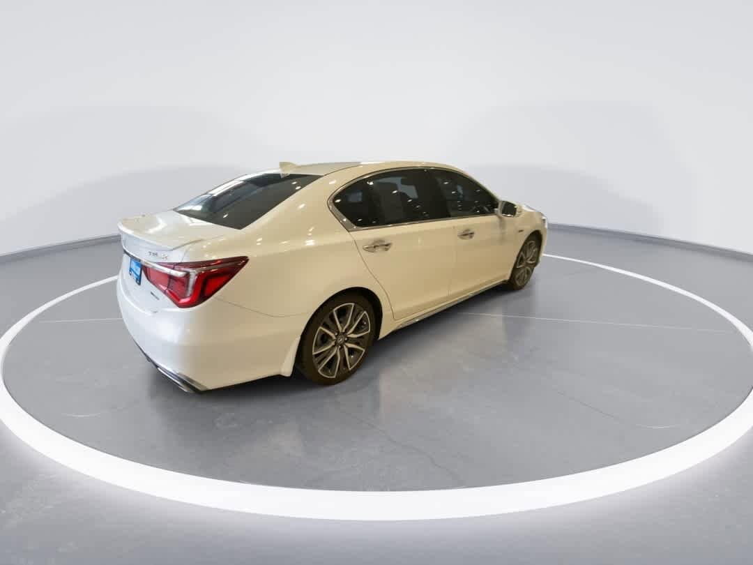 Thumbnail: 2019 Acura RLX - 8