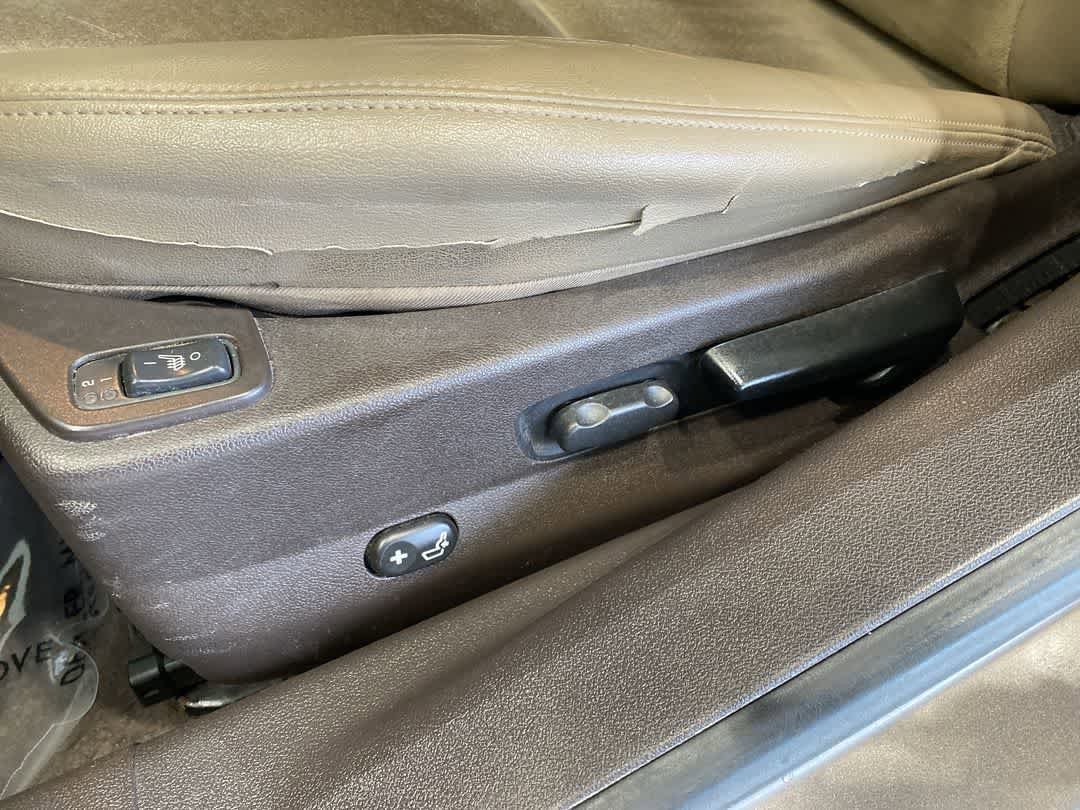 Thumbnail: 2012 Chevrolet Malibu - 12