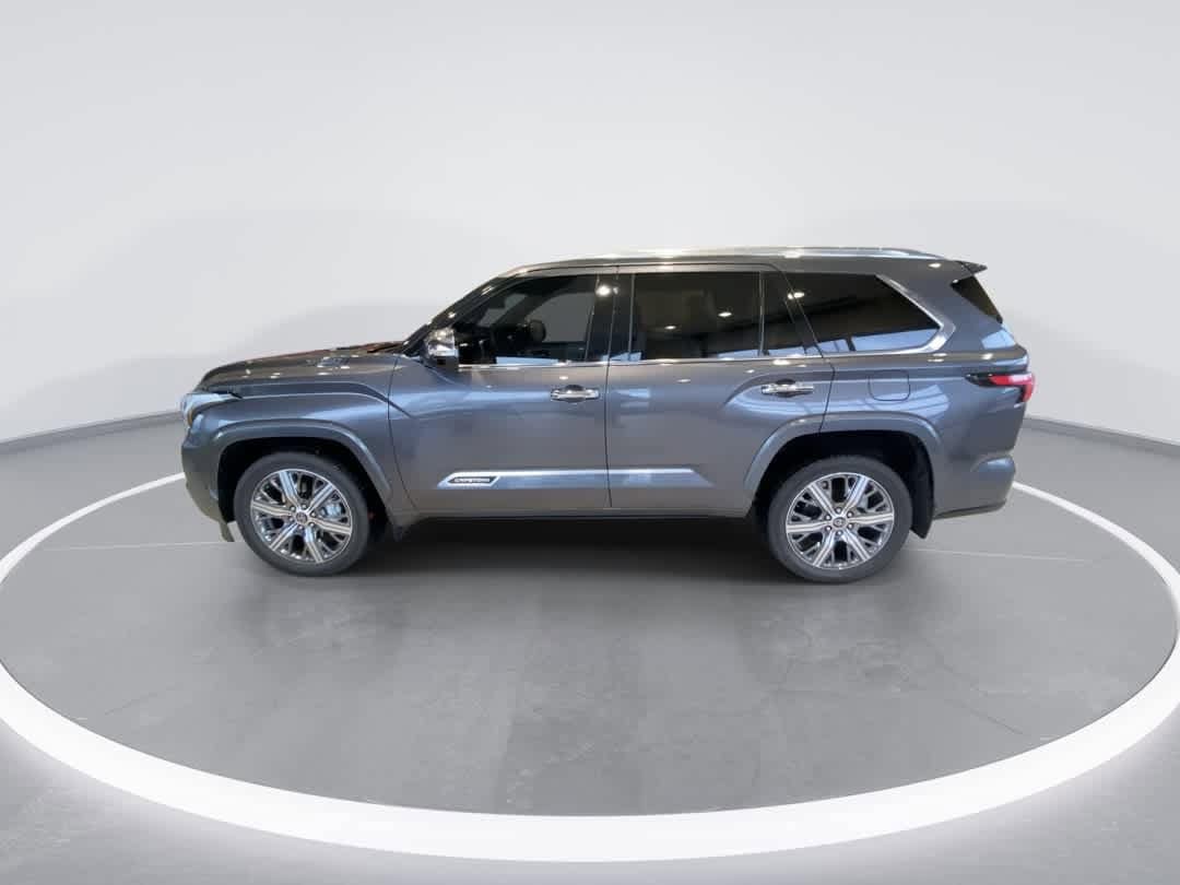 Thumbnail: 2023 Toyota Sequoia - 5