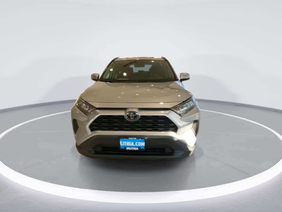 Thumbnail: 2019 Toyota RAV4 - 3