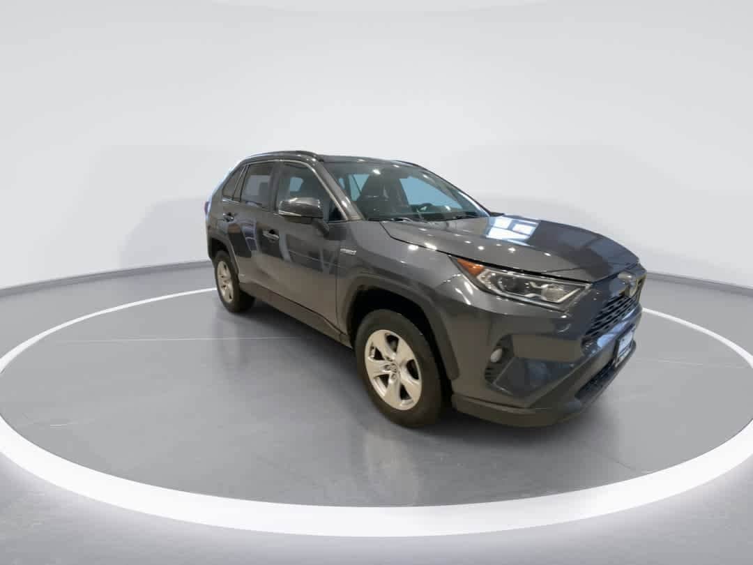 Used 2020 Toyota RAV4 XLE with VIN 2T3R6RFV6LW001196 for sale in Kansas City