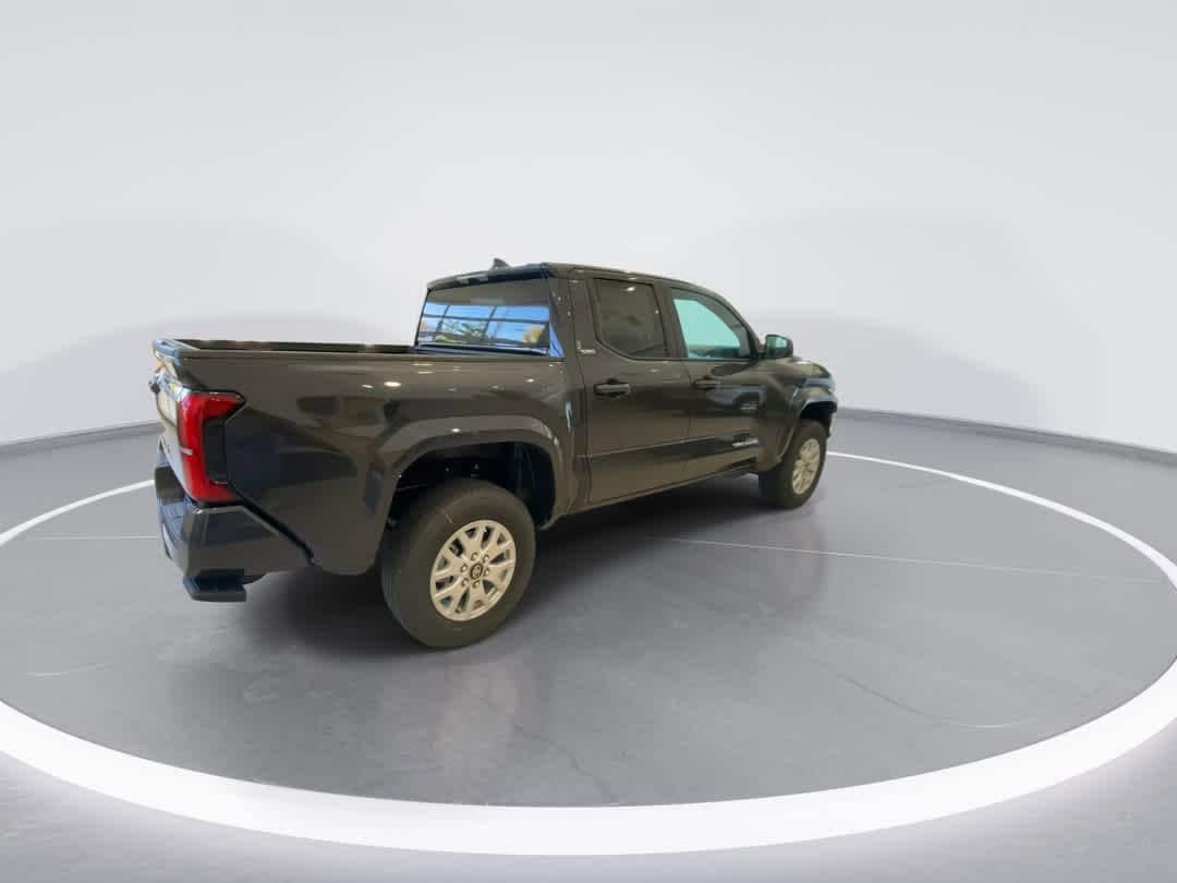 Thumbnail: 2025 Toyota Tacoma - 8