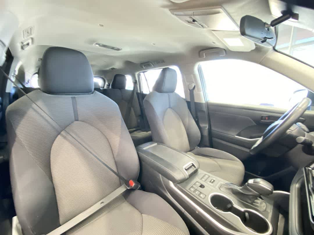 Thumbnail: 2024 Toyota Highlander - 26