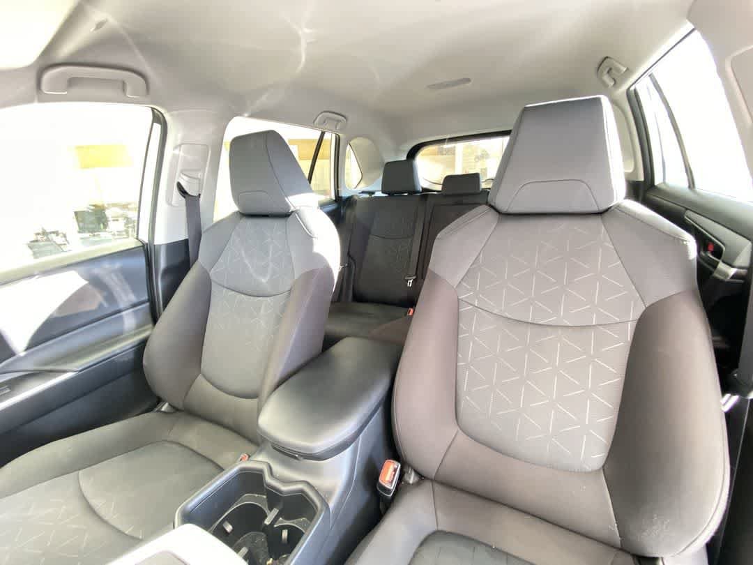 Thumbnail: 2025 Toyota RAV4 - 14