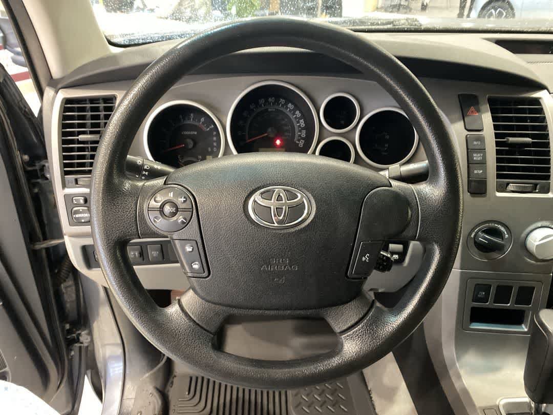 Thumbnail: 2010 Toyota Tundra - 14