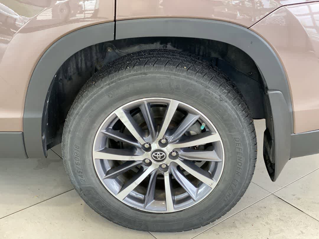 Thumbnail: 2019 Toyota Highlander - 13