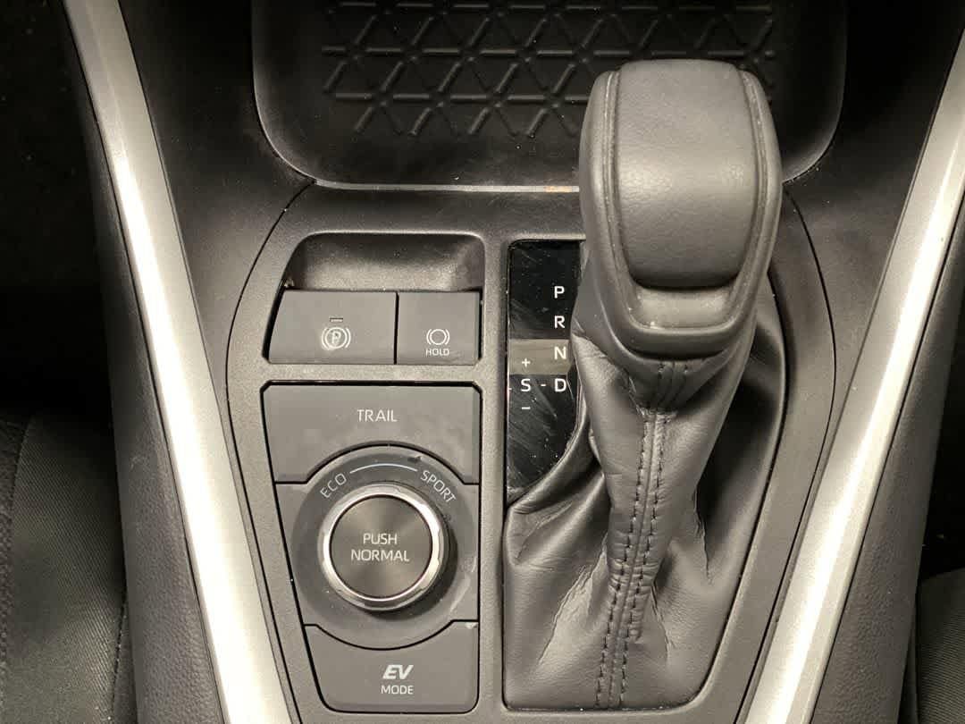 Thumbnail: 2025 Toyota RAV4 - 22