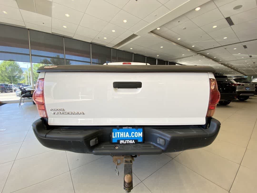 Thumbnail: 2006 Toyota Tacoma - 21