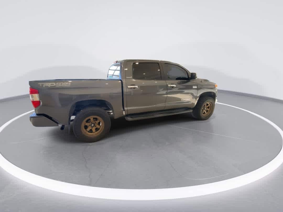 Thumbnail: 2017 Toyota Tundra - 8