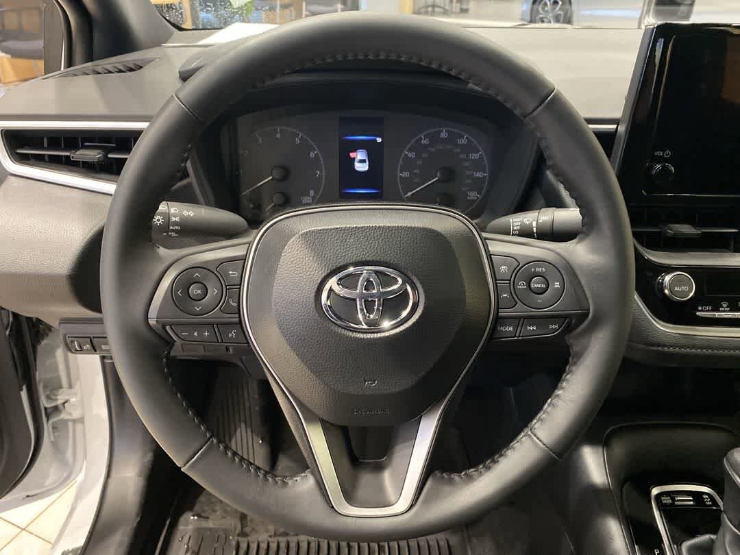 Thumbnail: 2025 Toyota Corolla - 14
