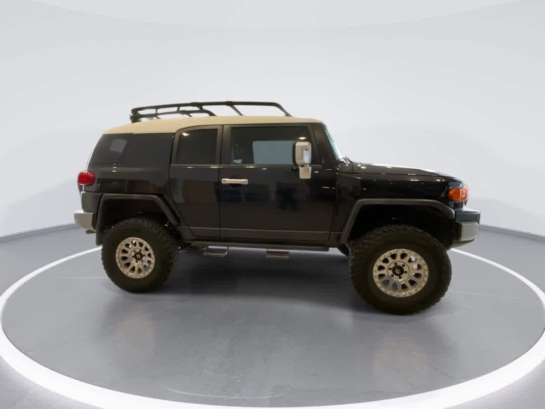 Thumbnail: 2008 Toyota FJ Cruiser - 9