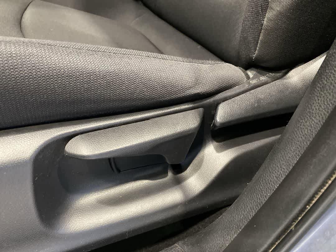 Thumbnail: 2022 Toyota Corolla Cross - 12